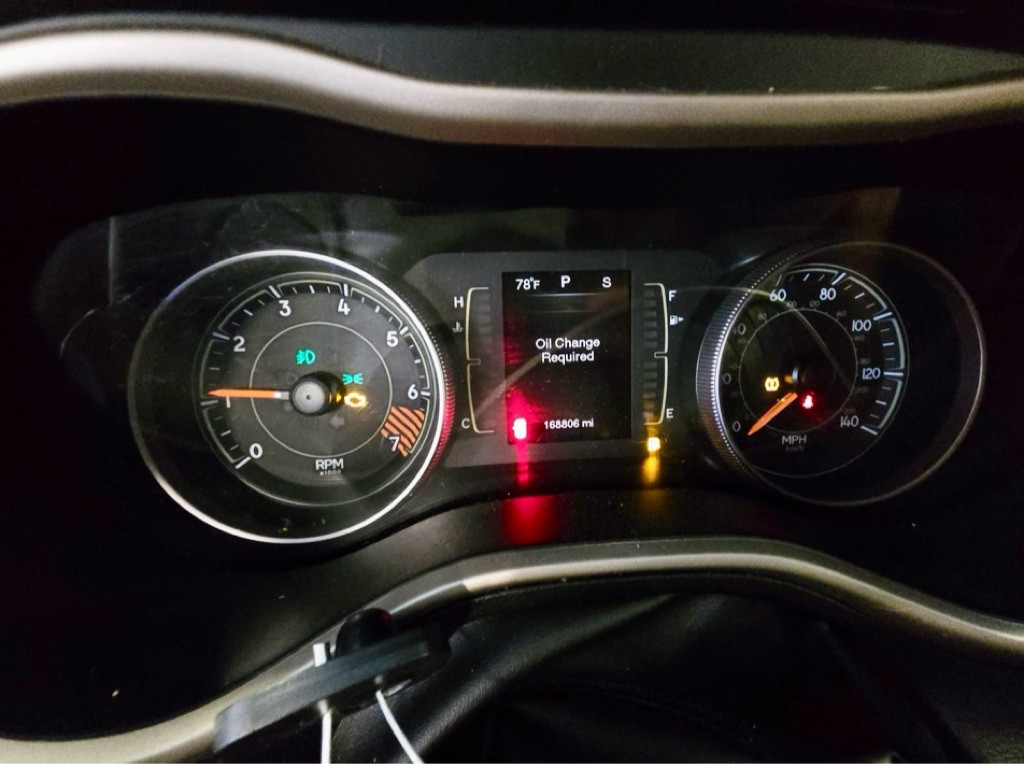 2015 Jeep Cherokee Image 8