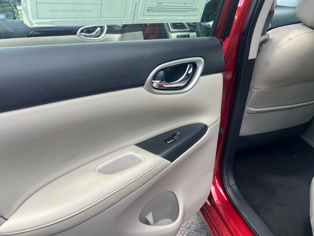 2016 Nissan Sentra Image 31