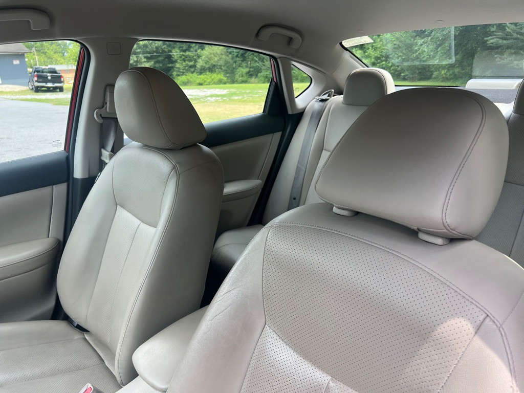 2016 Nissan Sentra Image 33
