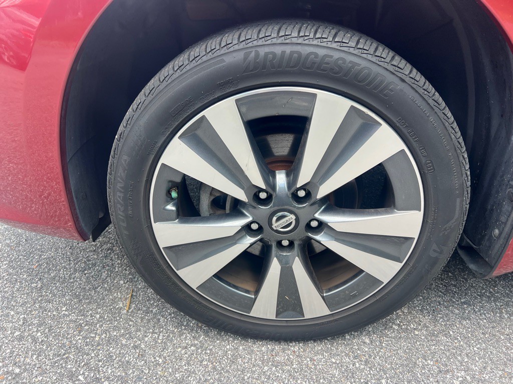 2016 Nissan Sentra Image 35