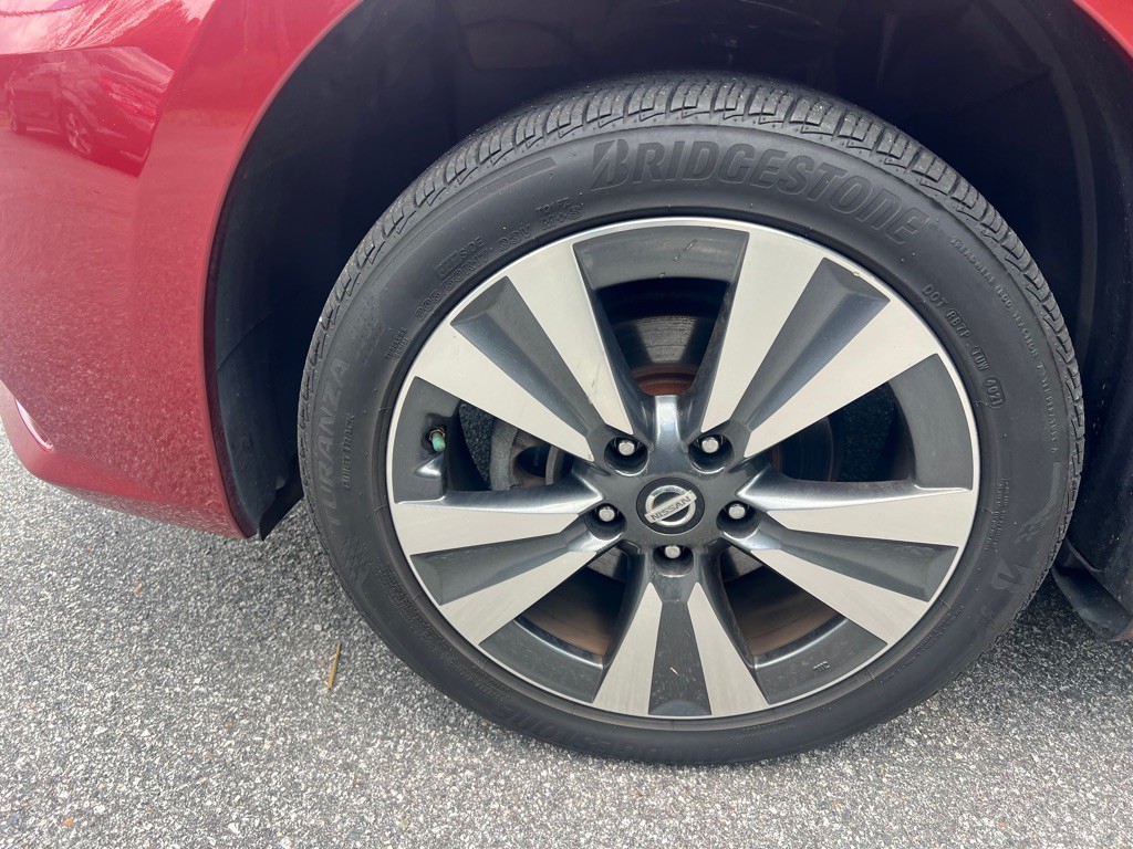2016 Nissan Sentra Image 38