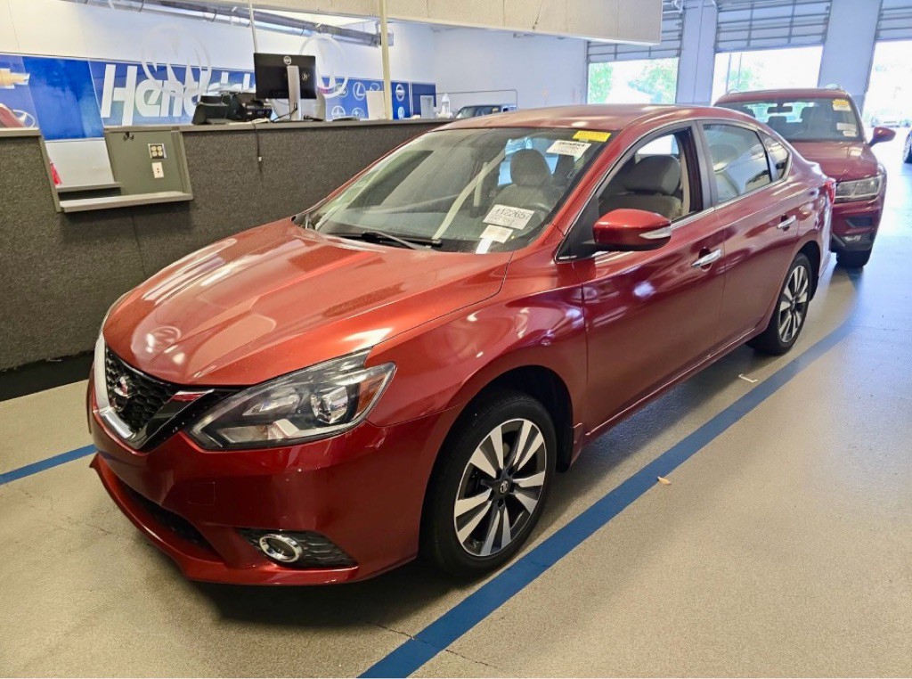 2016 Nissan Sentra Image 40