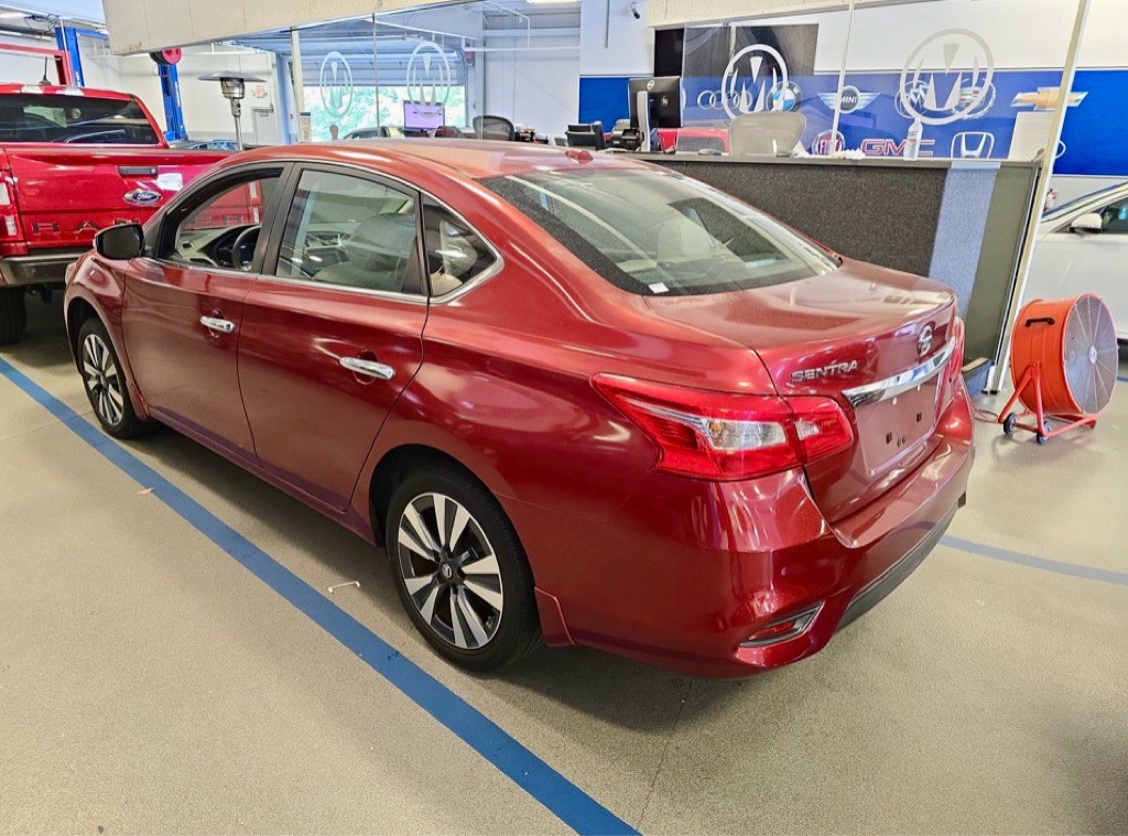 2016 Nissan Sentra Image 44