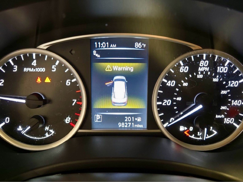 2016 Nissan Sentra Image 47