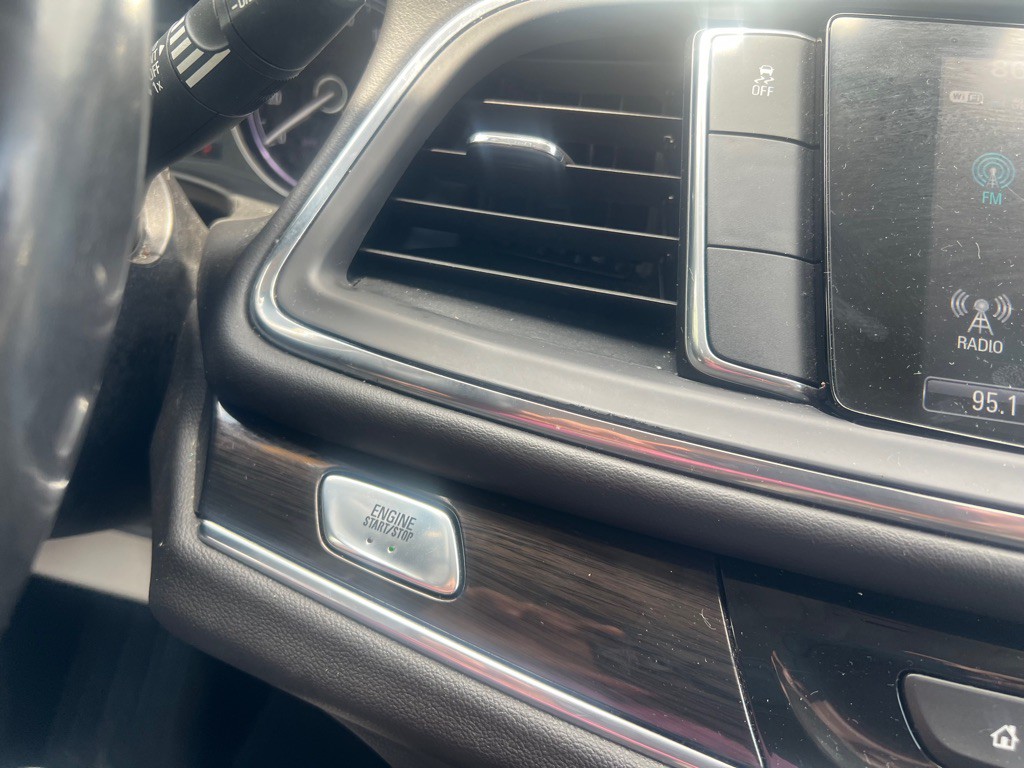 2019 Buick Enclave Image 30