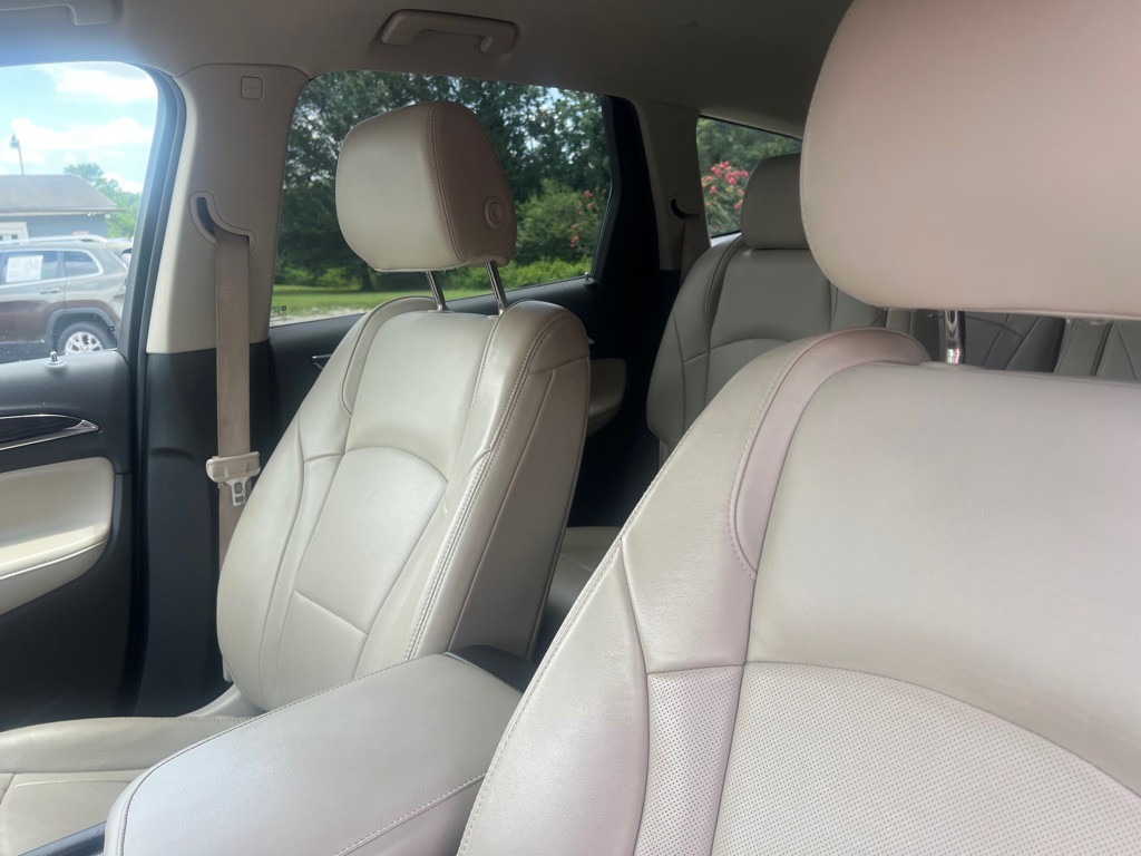 2019 Buick Enclave Image 37