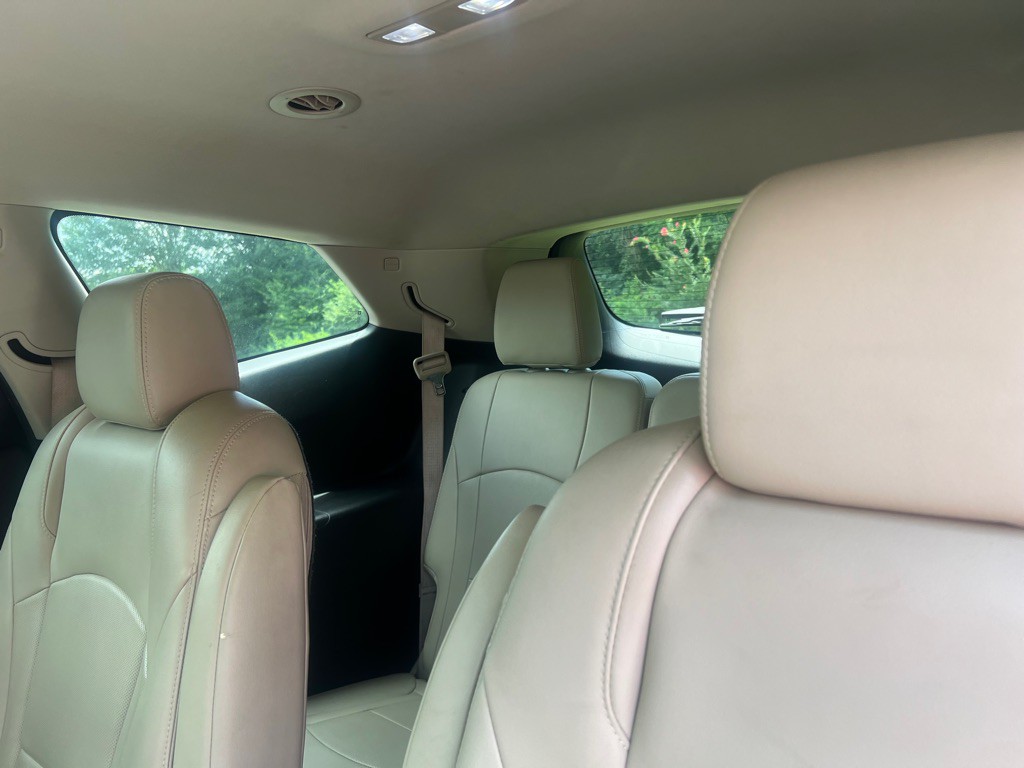 2019 Buick Enclave Image 40