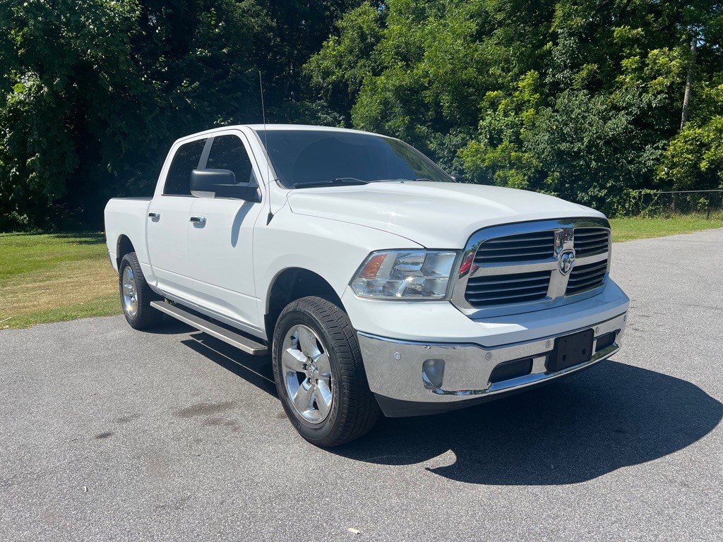 2016 RAM 1500 Image 4
