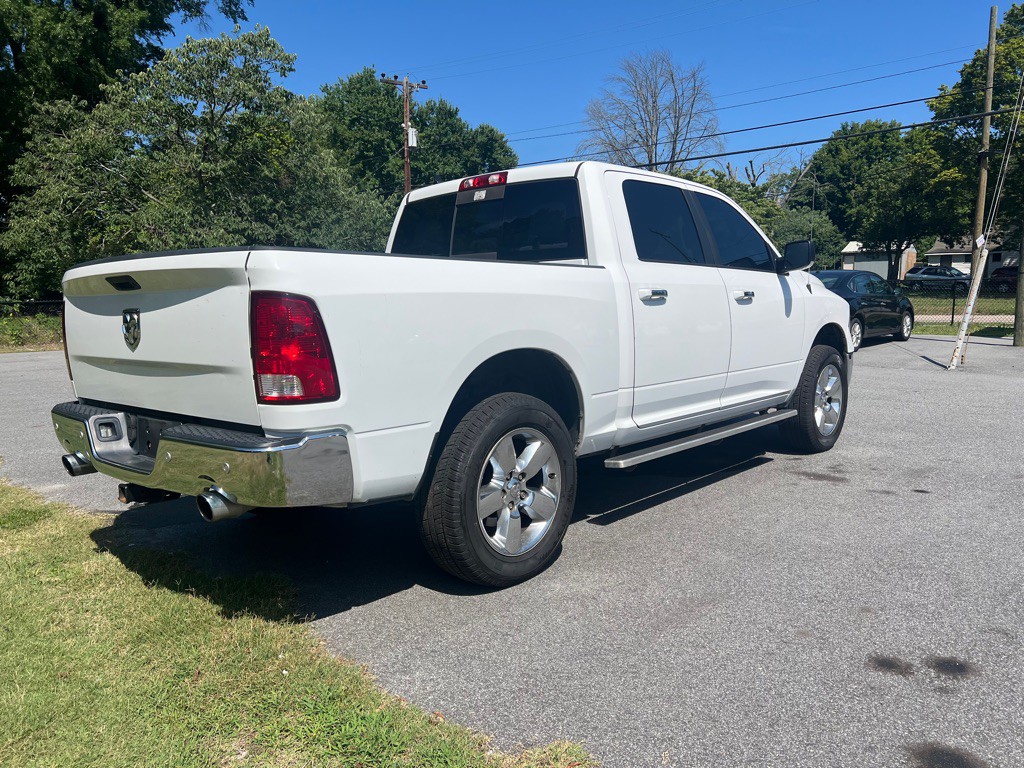 2016 RAM 1500 Image 10