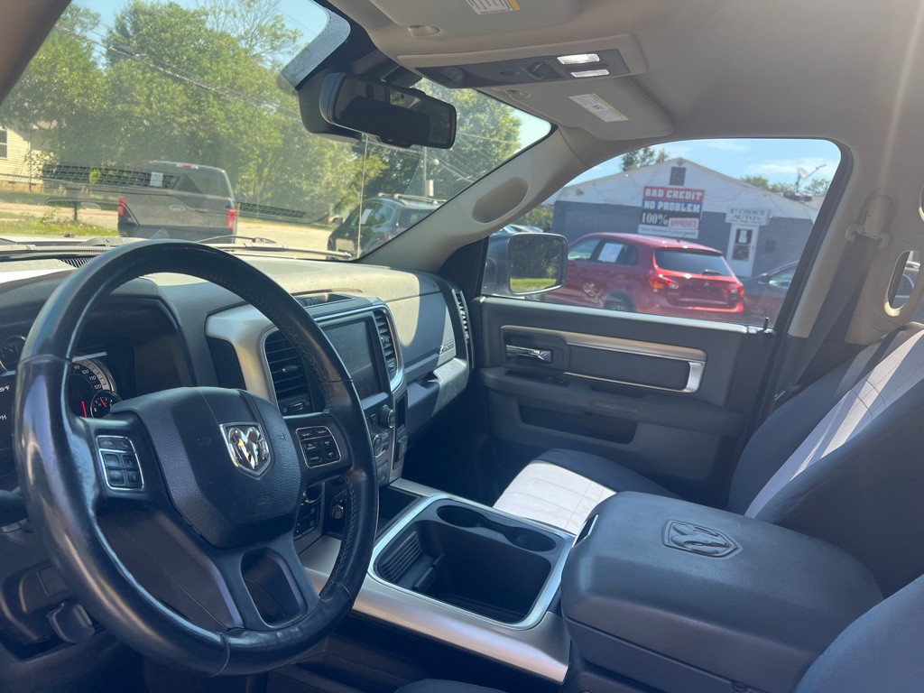 2016 RAM 1500 Image 35