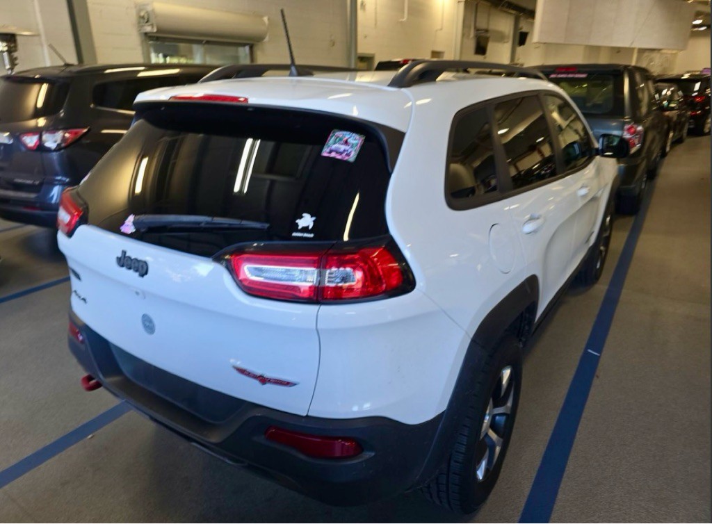2017 Jeep Cherokee Image 4