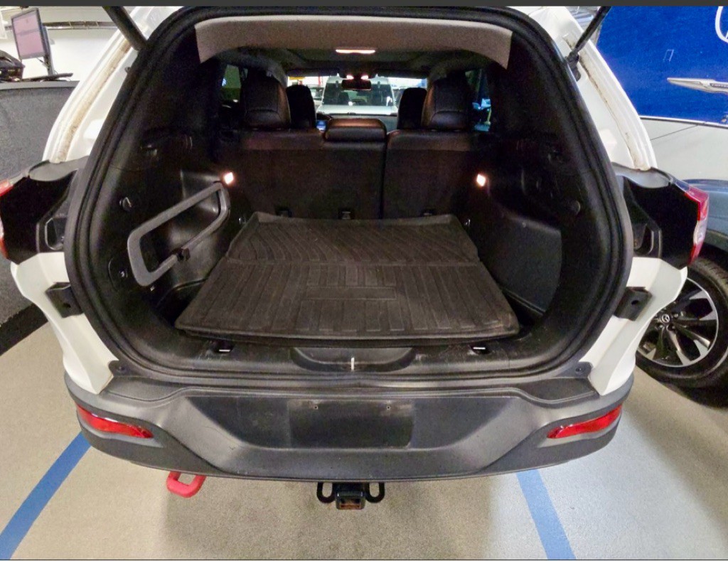 2017 Jeep Cherokee Image 15