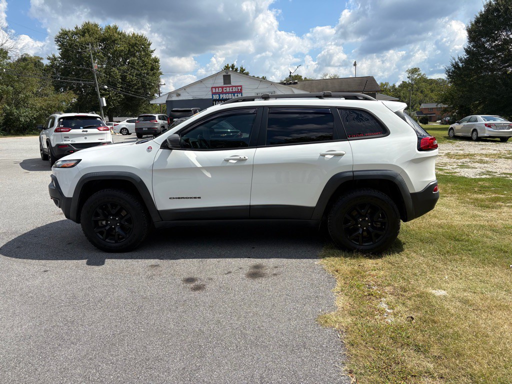 2017 Jeep Cherokee Image 5
