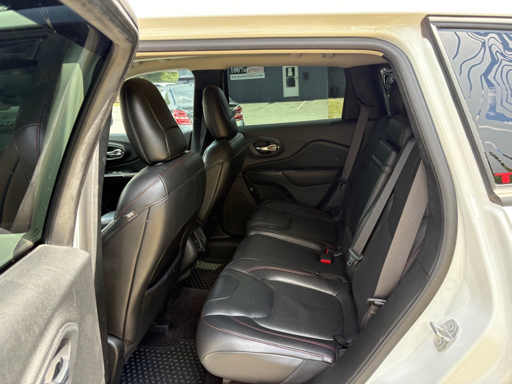 2017 Jeep Cherokee Image 26
