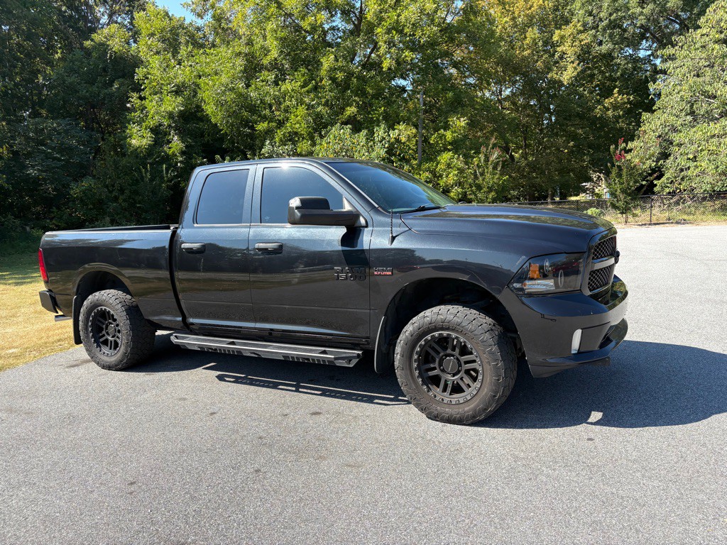 2016 RAM 1500 Image 1