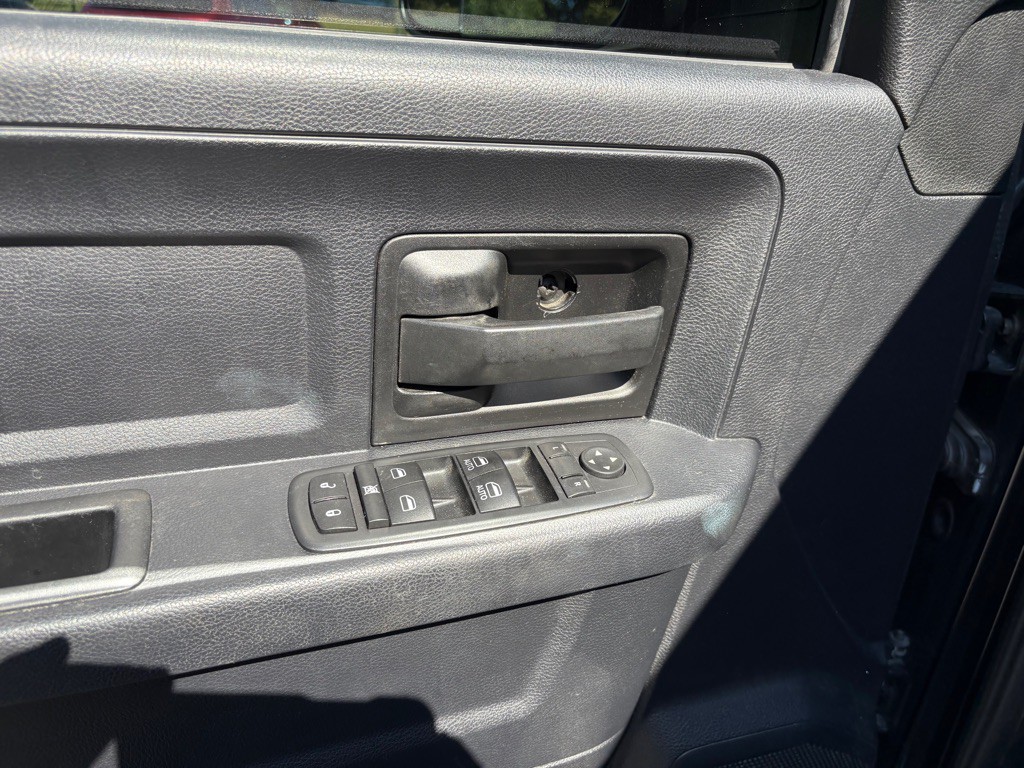 2016 RAM 1500 Image 21