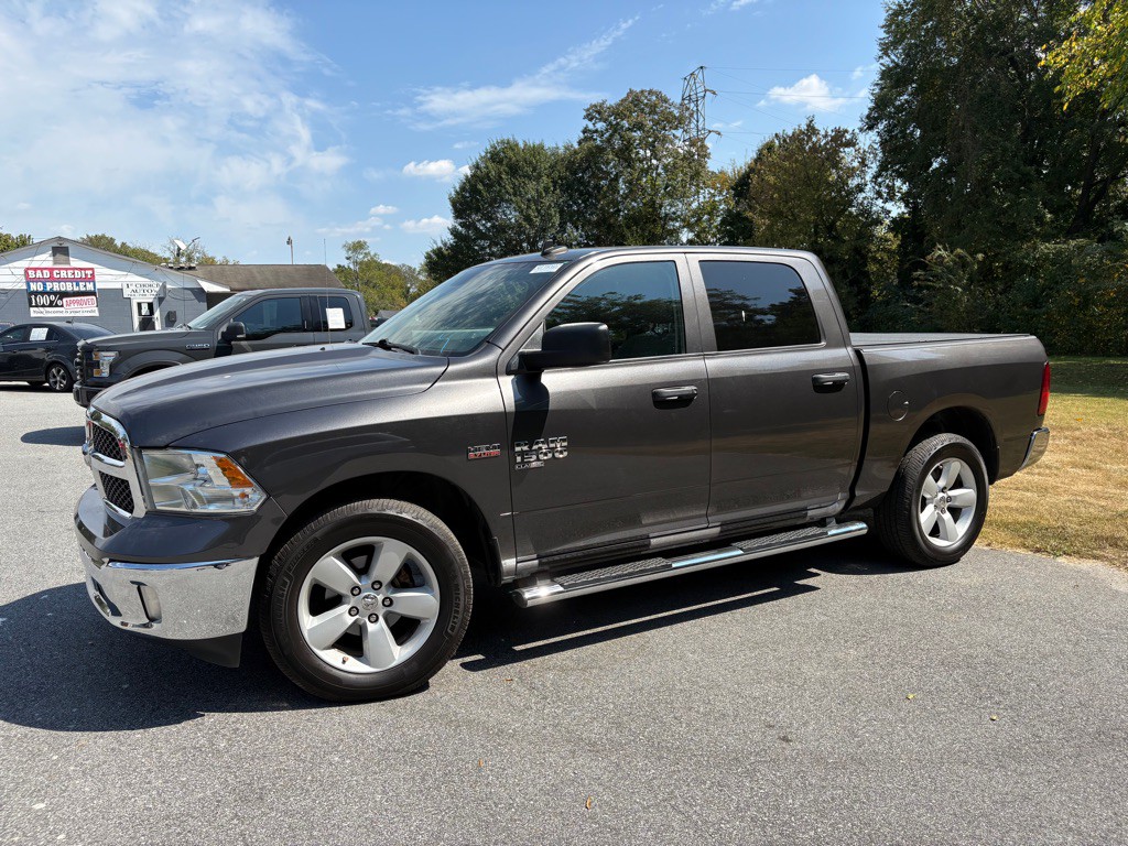 2021 RAM 1500 Image 3