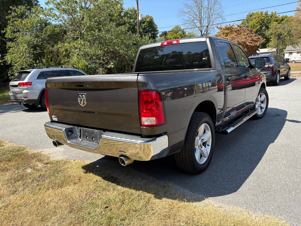 2021 RAM 1500 Image 8