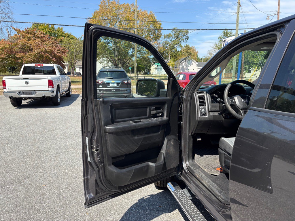 2021 RAM 1500 Image 24