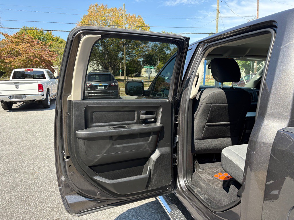 2021 RAM 1500 Image 27