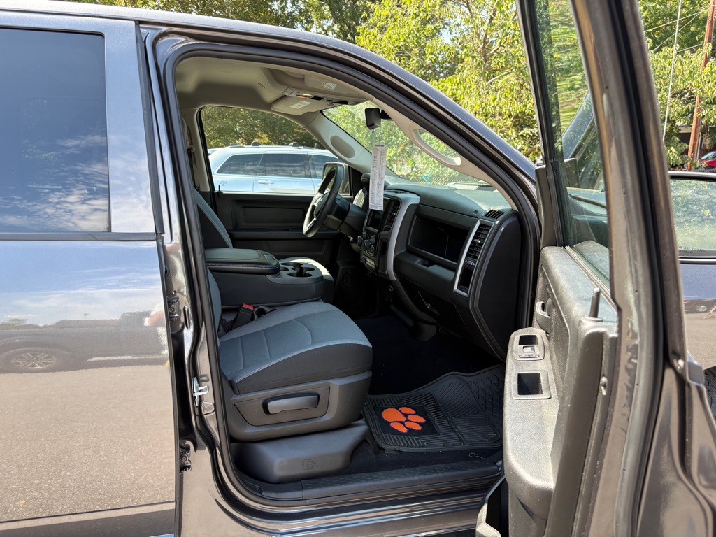 2021 RAM 1500 Image 31