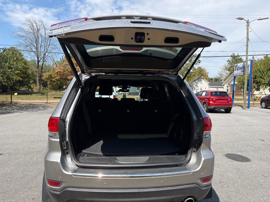 2018 Jeep Grand Cherokee Image 32