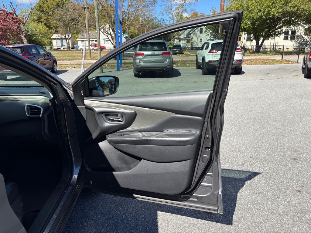 2017 Nissan Murano Image 20