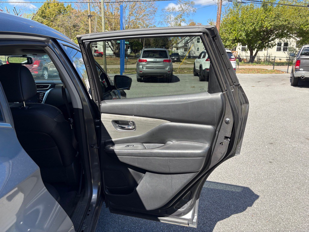 2017 Nissan Murano Image 24