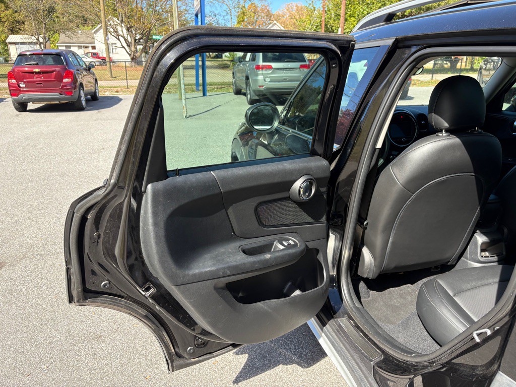 2019 MINI Cooper Image 22