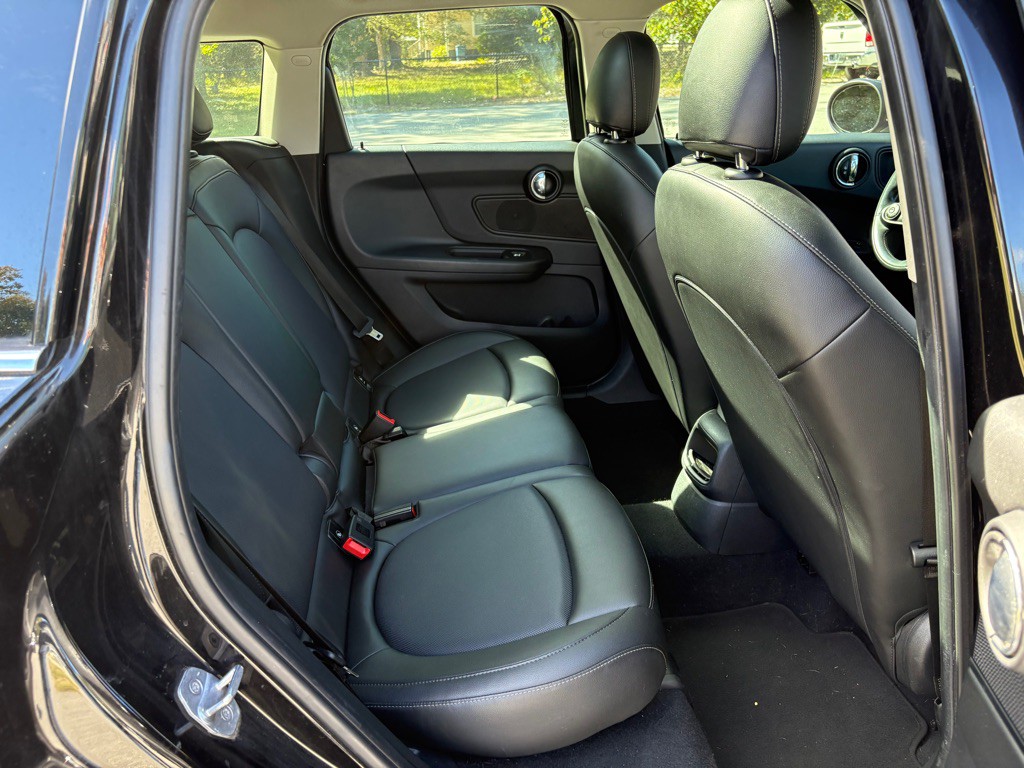 2019 MINI Cooper Image 25