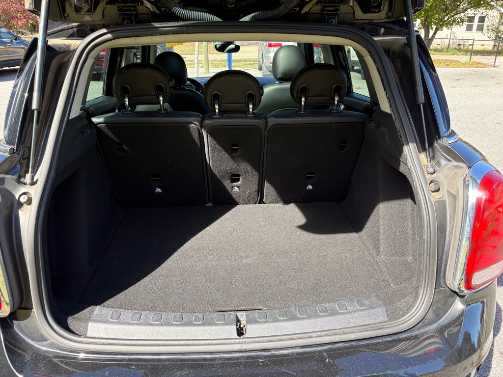 2019 MINI Cooper Image 28