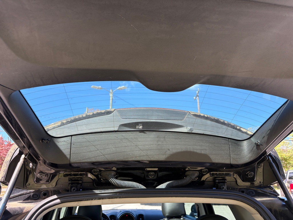 2019 MINI Cooper Image 30