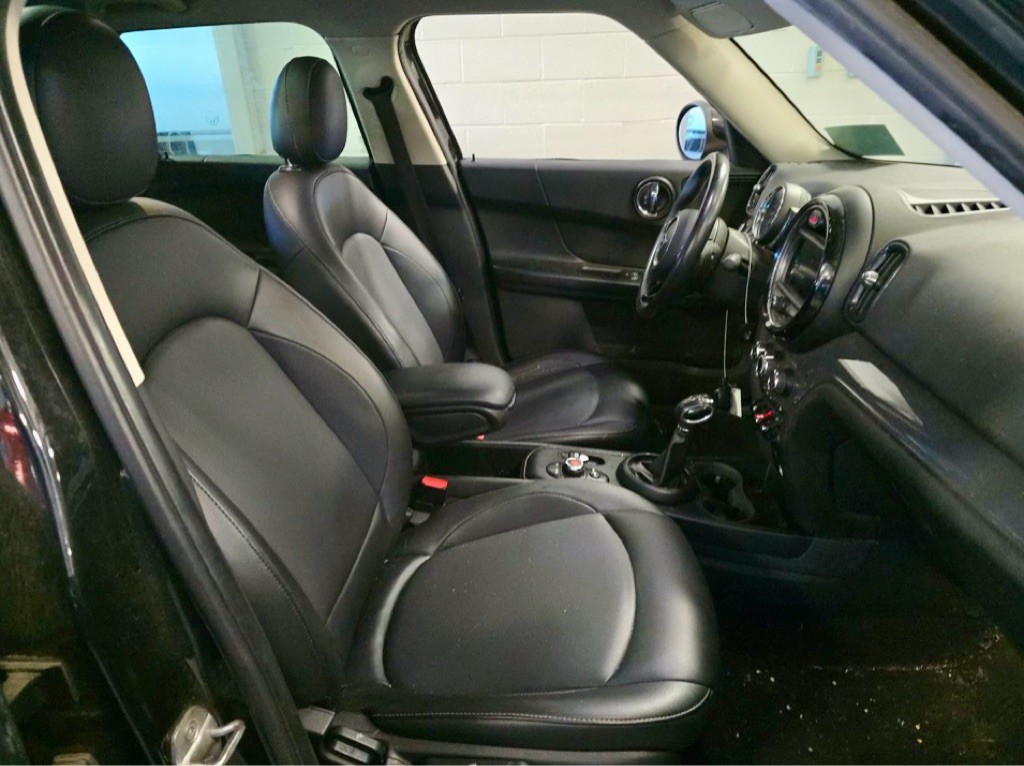 2019 MINI Cooper Image 57