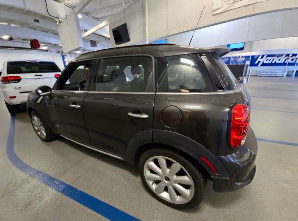 2016 MINI Cooper Image 5