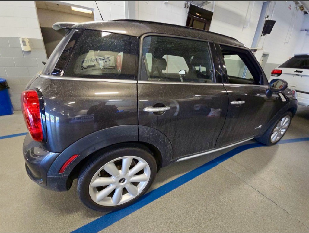 2016 MINI Cooper Image 5