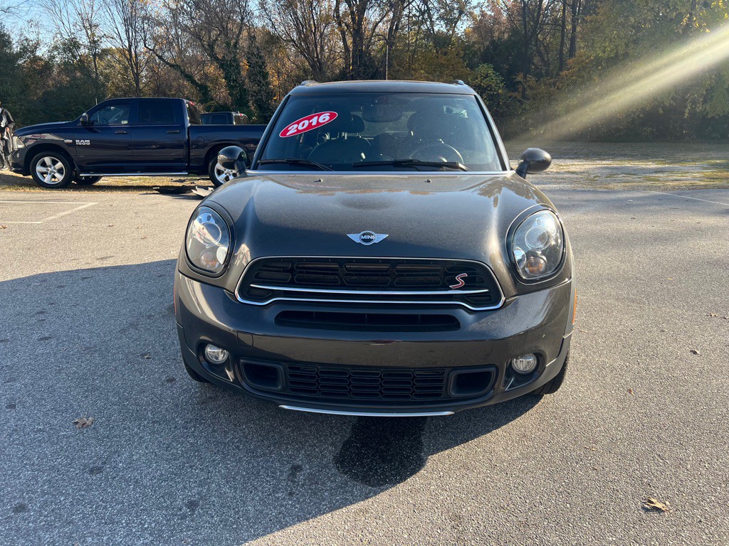 2016 MINI Cooper Image 18