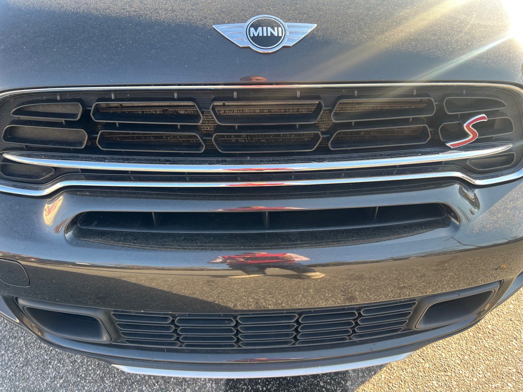 2016 MINI Cooper Image 28