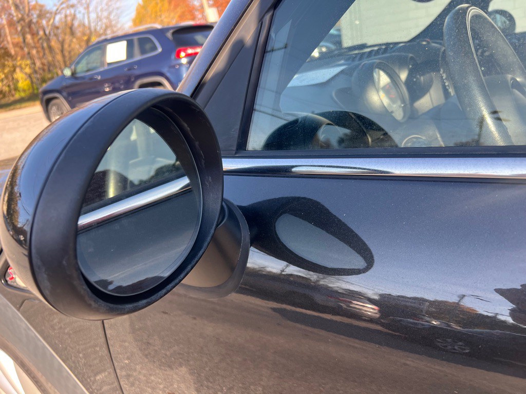 2016 MINI Cooper Image 31