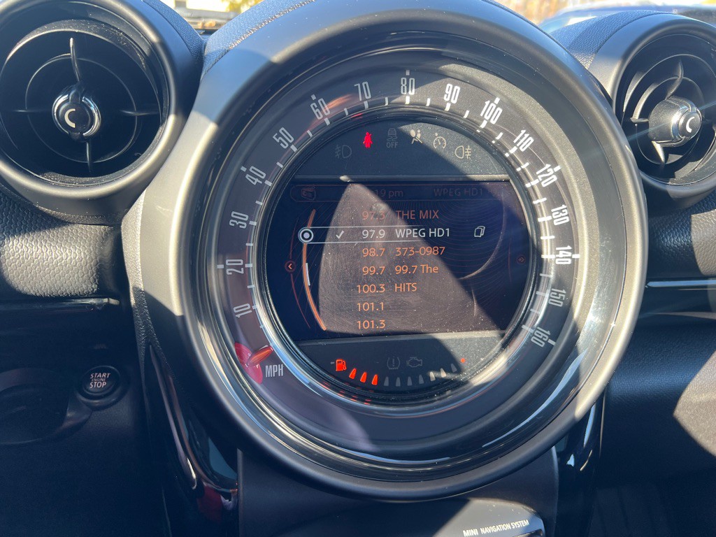 2016 MINI Cooper Image 34