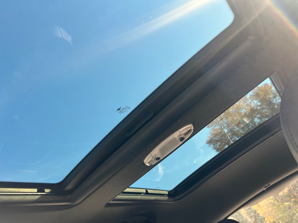 2016 MINI Cooper Image 41