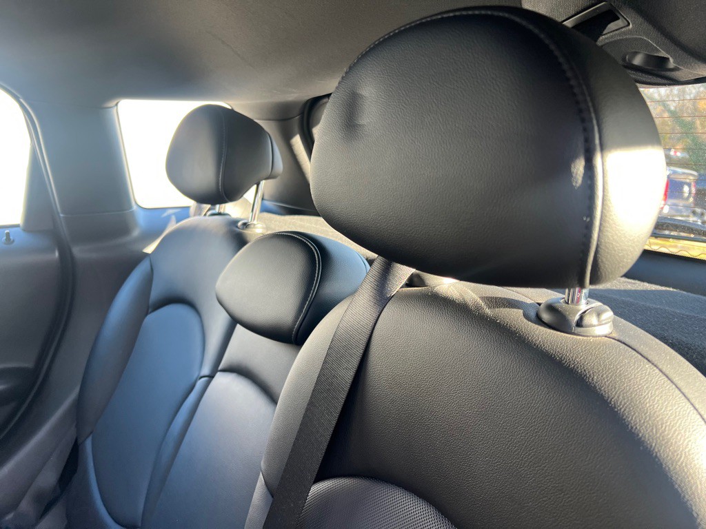 2016 MINI Cooper Image 50