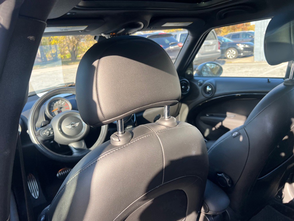 2016 MINI Cooper Image 53