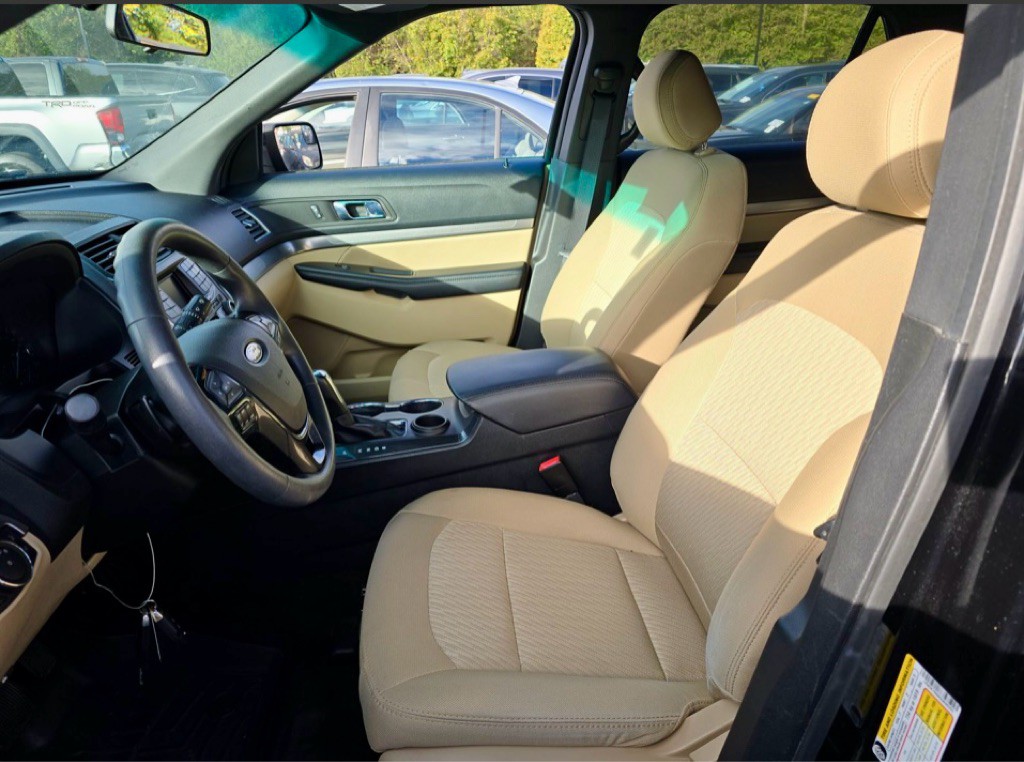 2016 Ford Explorer Image 11