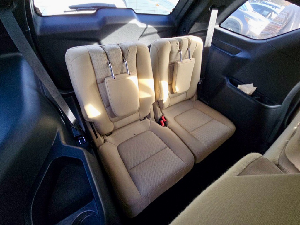 2016 Ford Explorer Image 14