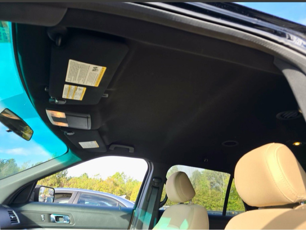 2016 Ford Explorer Image 16