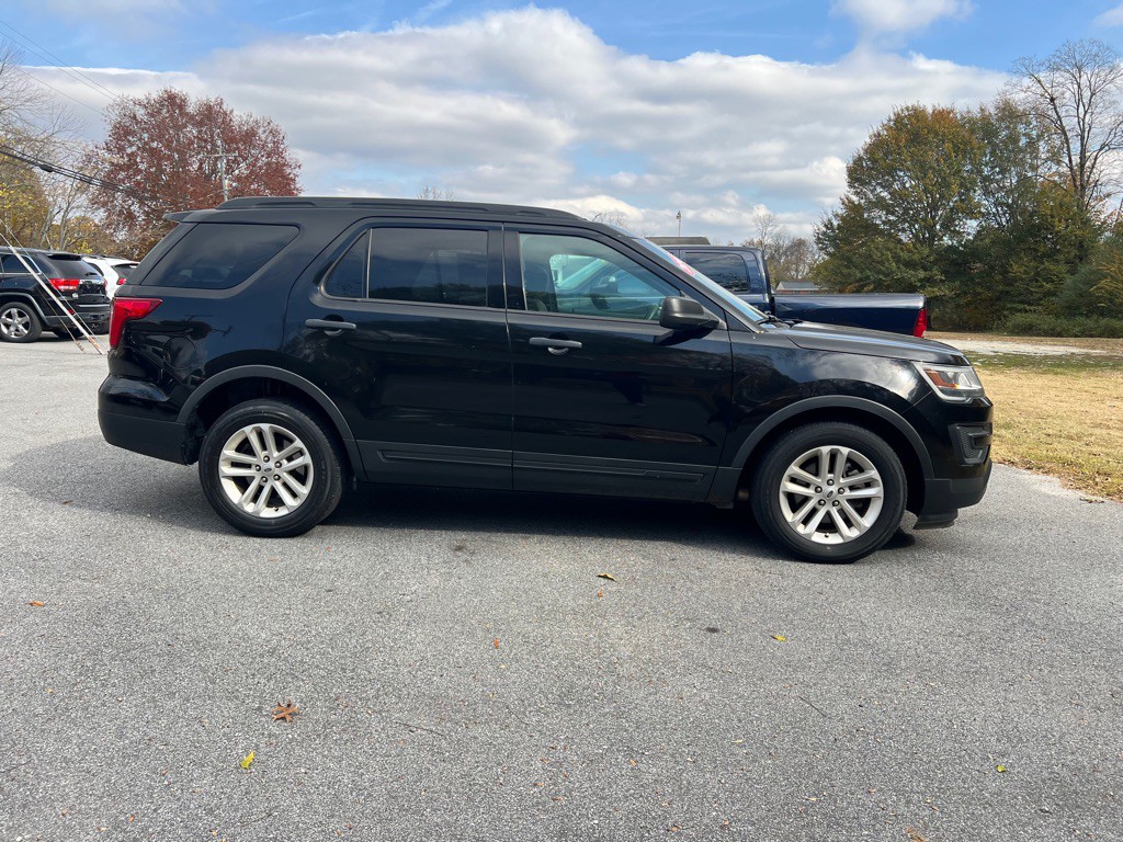 2016 Ford Explorer Image 21