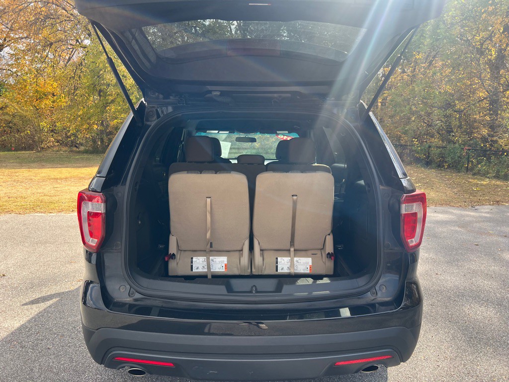 2016 Ford Explorer Image 27