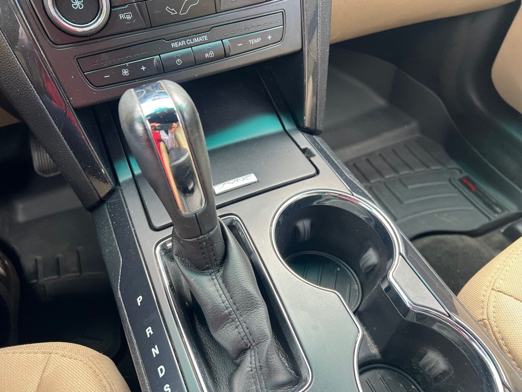 2016 Ford Explorer Image 33