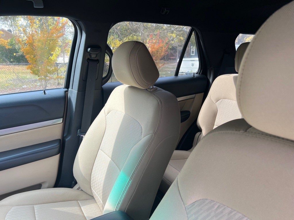 2016 Ford Explorer Image 45