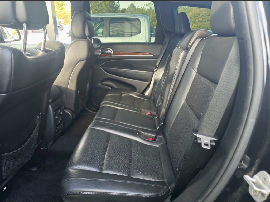 2012 Jeep Grand Cherokee Image 12